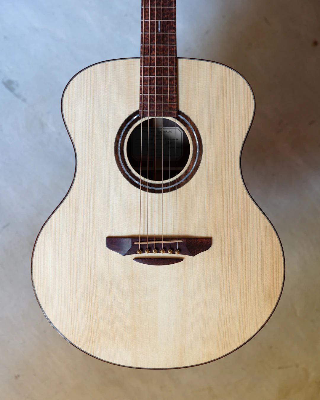Affordable Custom Electric Guitars for Aspiring Artists