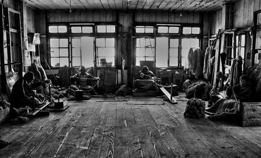 Behind the Scenes: A Day in a Boutique Guitar Factory - Mythic Guitar Company