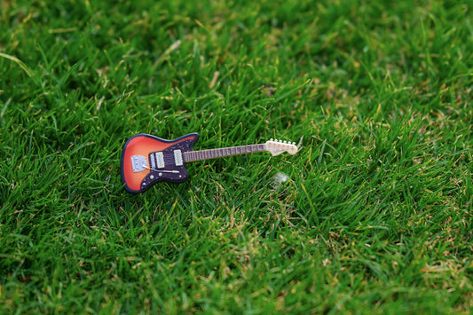 Miniature Replica Guitars Iconic Designs for Collectors