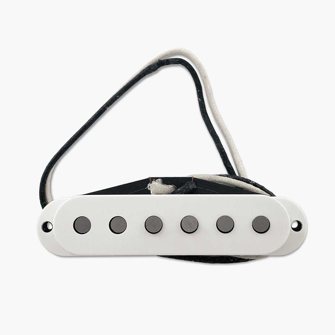 Razor® Mangetsu Full Moon Bridge Pickup For Stratocaster® - White